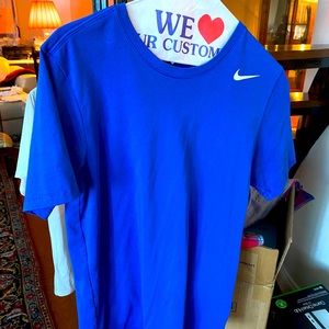 Mens Nike Shirt ( S )